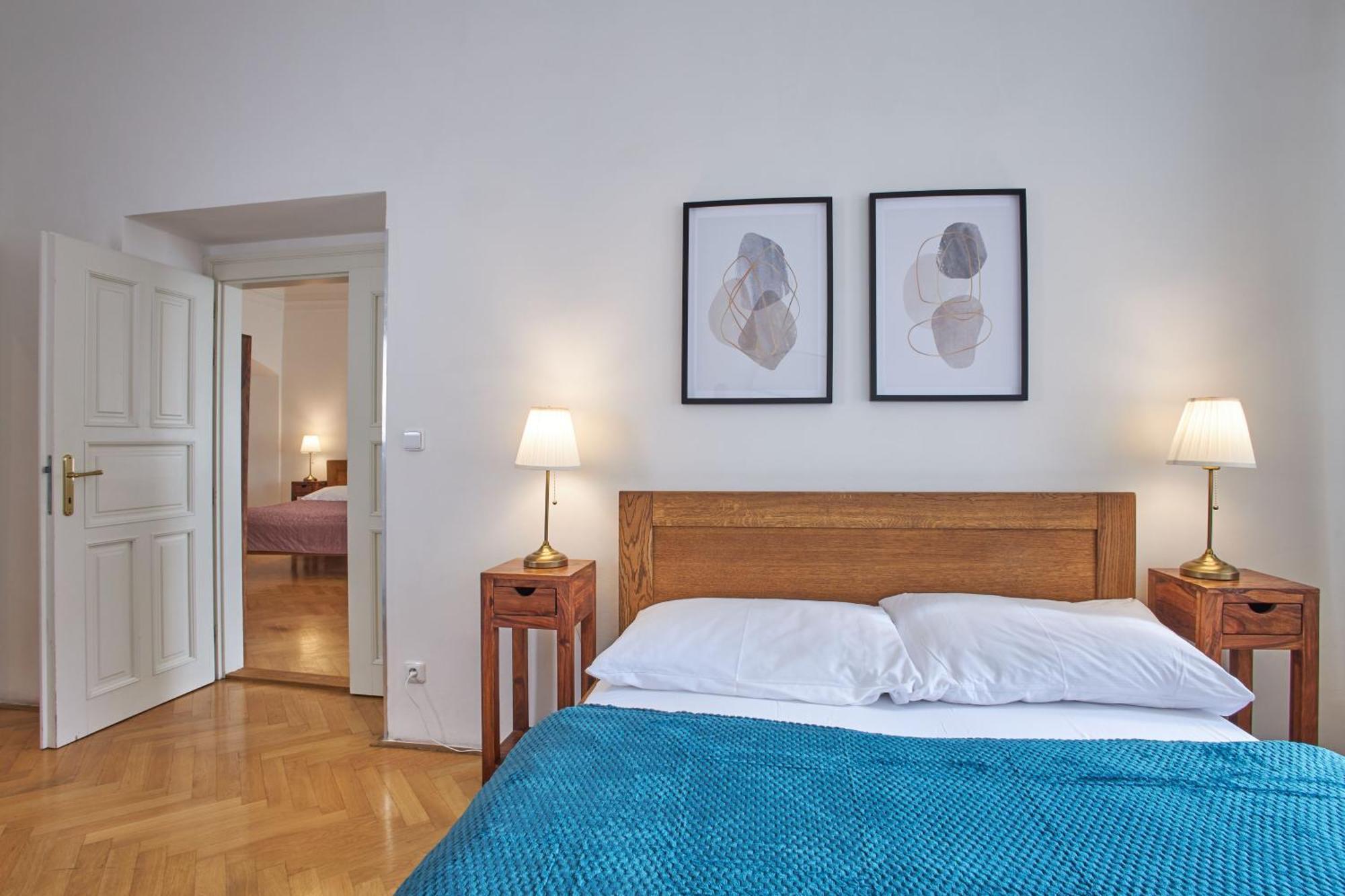Charles Bridge Suites Прага Екстер'єр фото