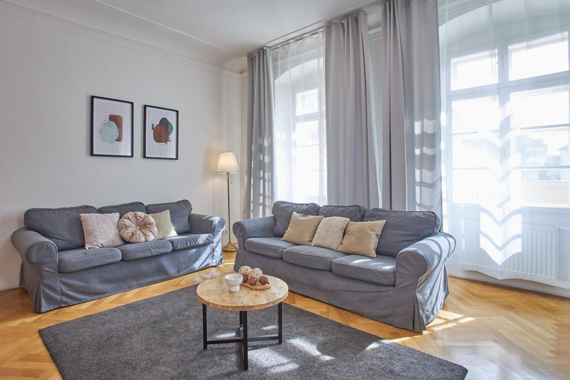 Charles Bridge Suites Прага Екстер'єр фото